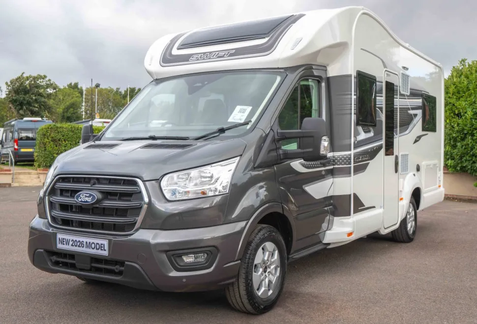 Swift Voyager 564 165BHP Auto 2026