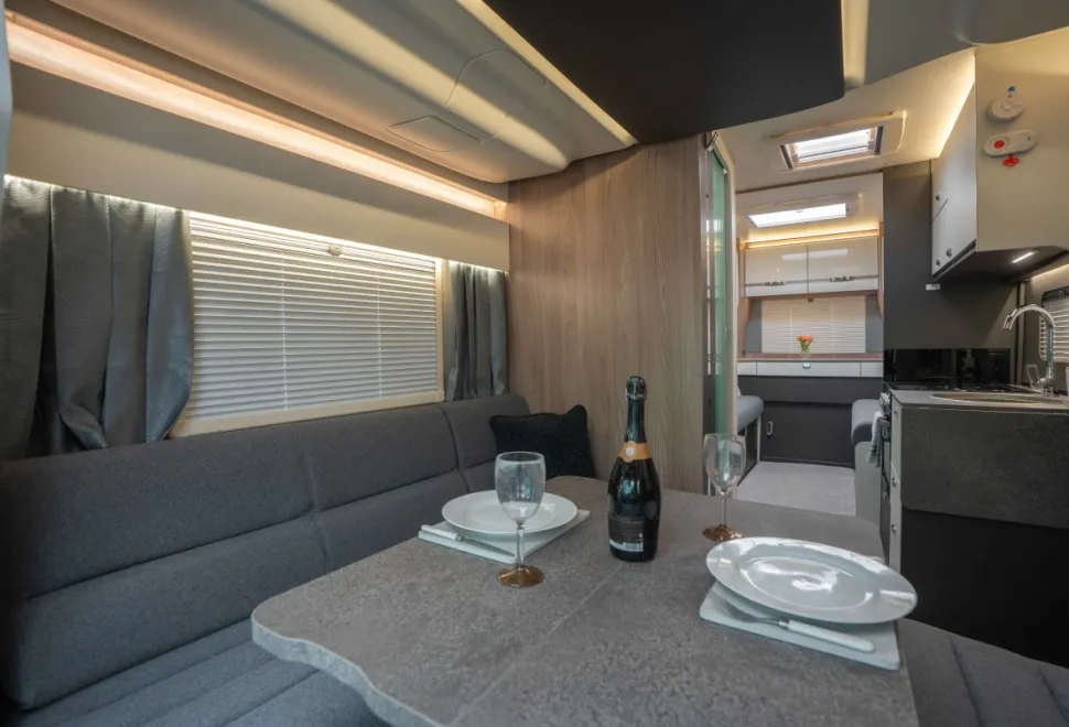 Swift Voyager 574 130BHP 2026