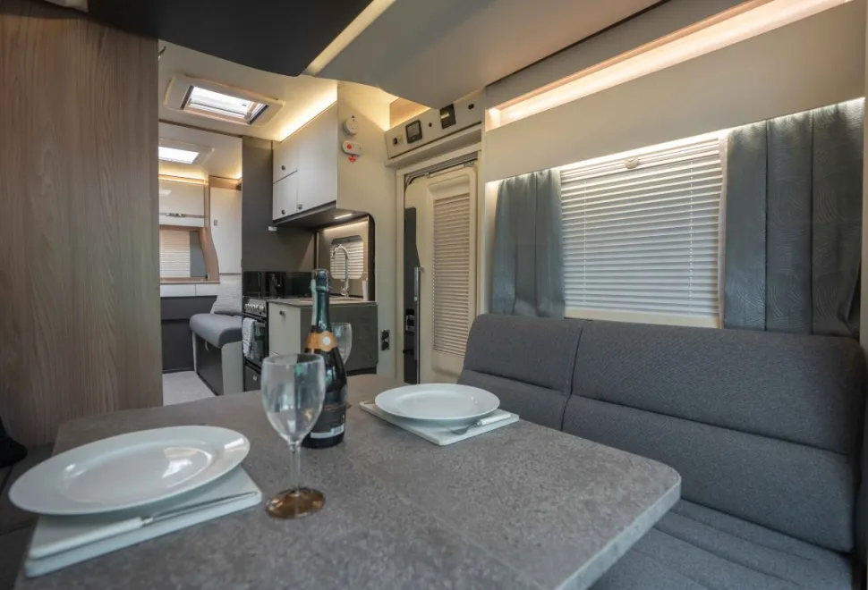 Swift Voyager 574 130BHP 2026