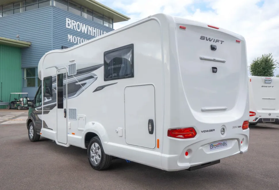 Swift Voyager 594 165BHP Auto 2026