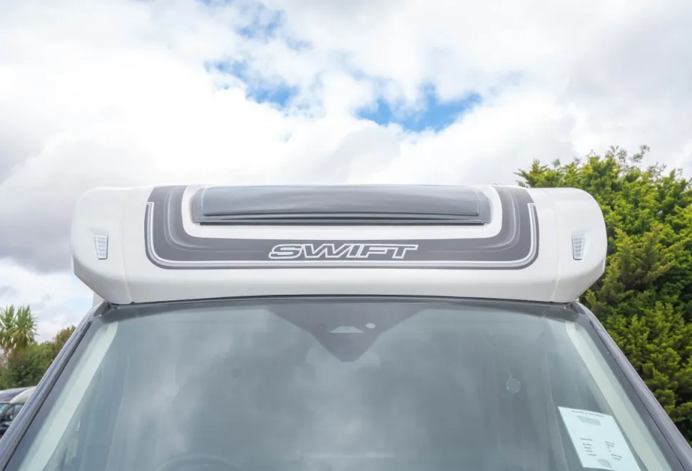 Swift Voyager 594 165BHP Auto 2026
