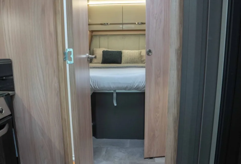 Swift Voyager 594 130BHP 2026