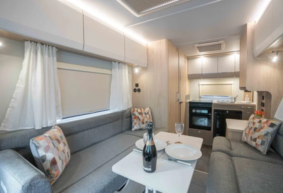 Elddis Whirlwind GT 115 140BHP 2026