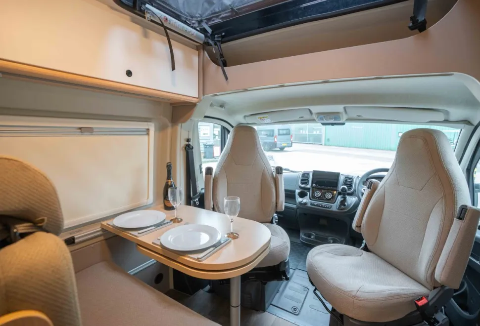 Elddis Whirlwind GTV 560 Pop Top 140BHP Auto 2026