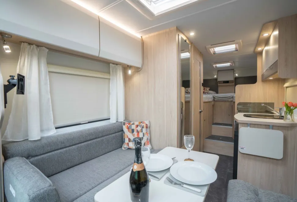 Elddis Whirlwind GT 194 140BHP 2026