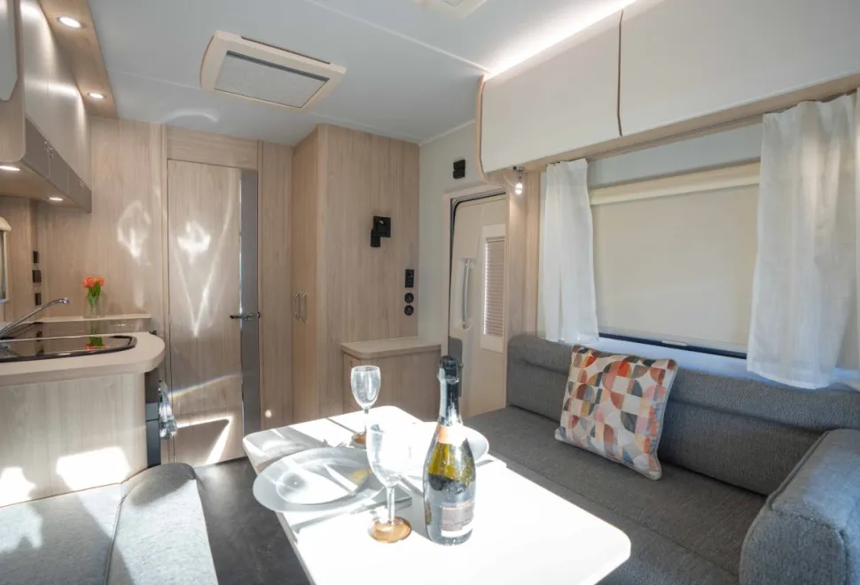 Elddis Whirlwind GT 105 140BHP 2026