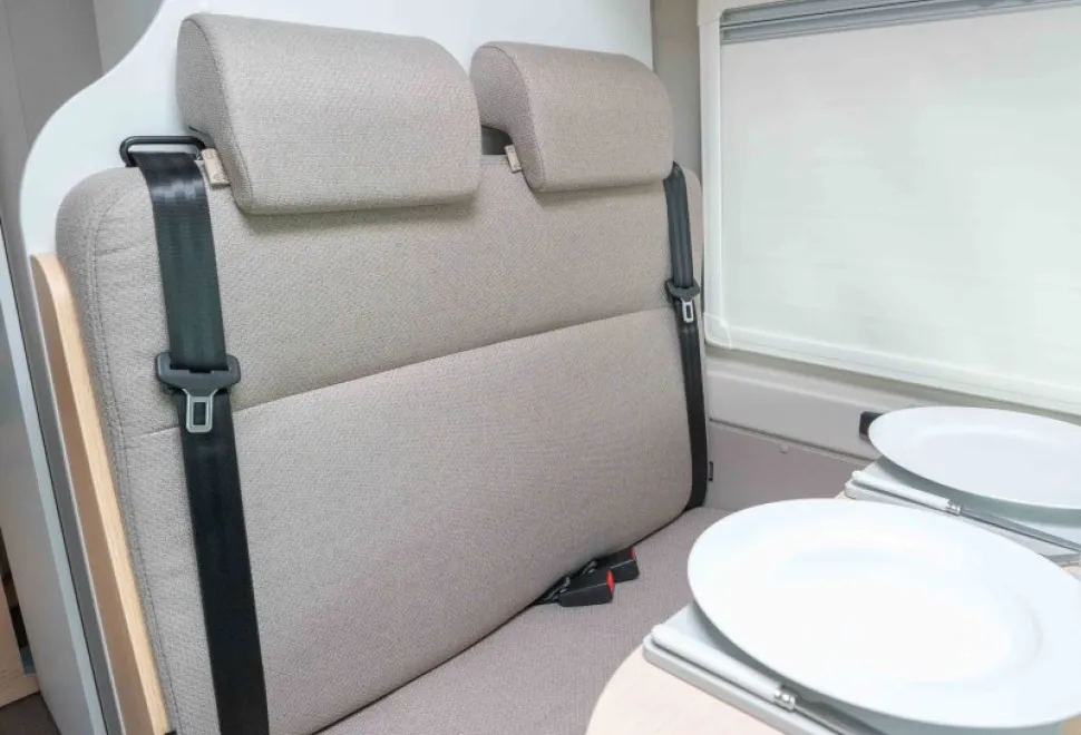 Elddis Whirlwind GTV 563 140BHP Auto 2026