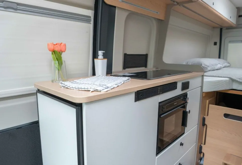 Elddis Whirlwind GTV 563 140BHP Auto 2026
