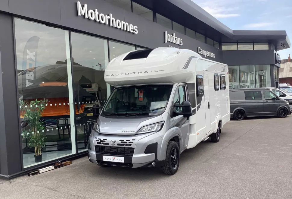 Auto-Trail Expedition C71 
