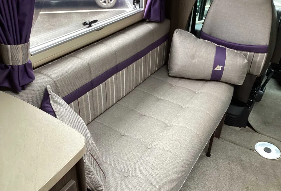 Auto-Sleepers Broadway EB 2018