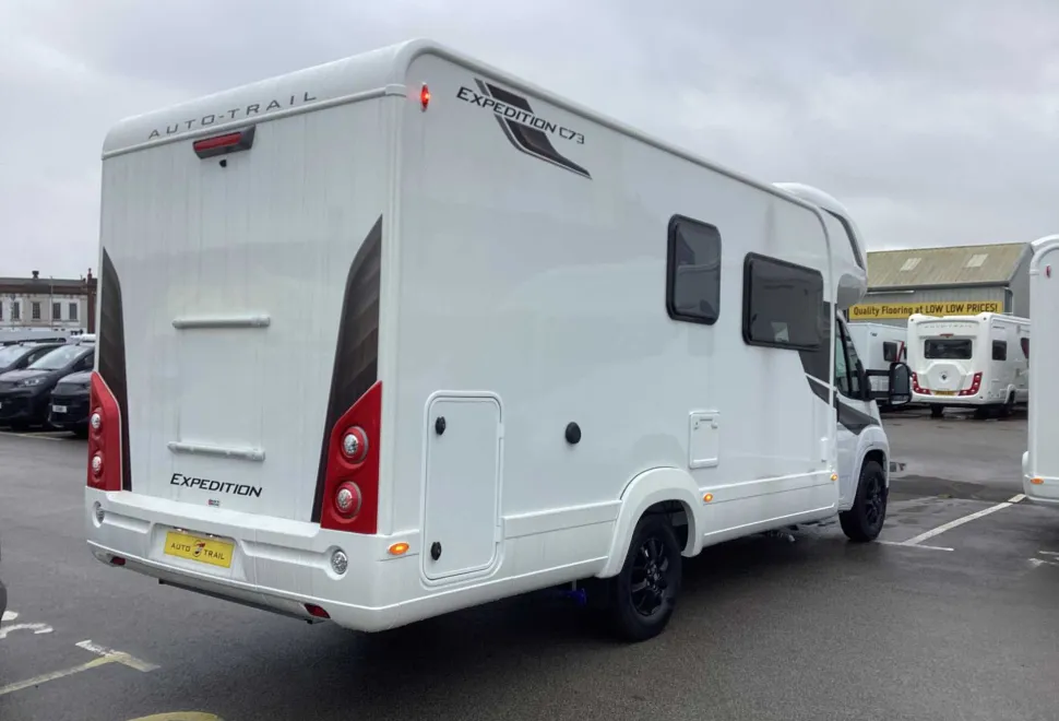 Auto-Trail Expedition C63 