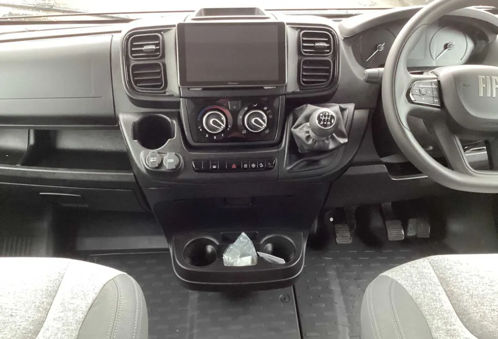 Auto-Trail Expedition C63 