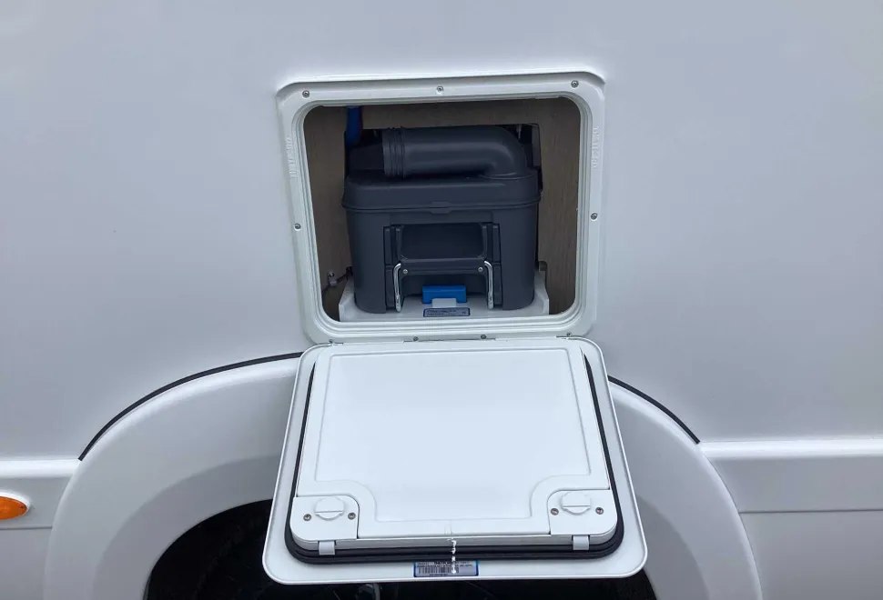 Auto-Trail Expedition C71 