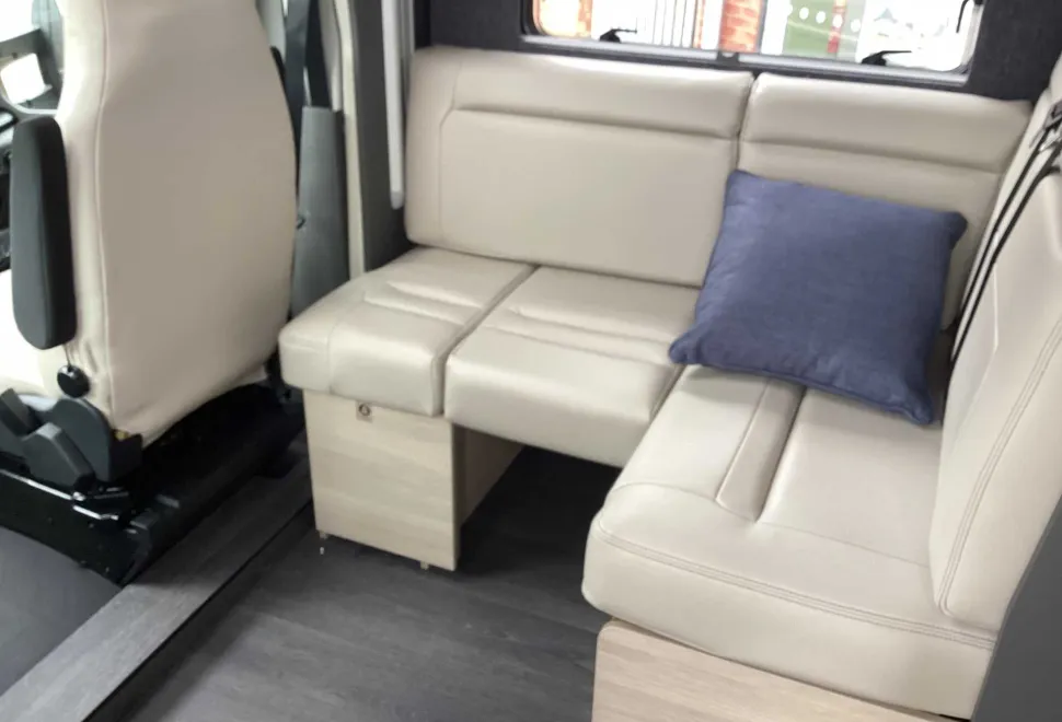 Auto-Trail F-Line F74 
