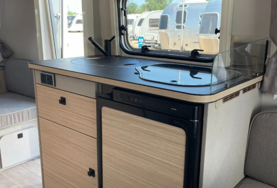 Eriba Touring 430 2025