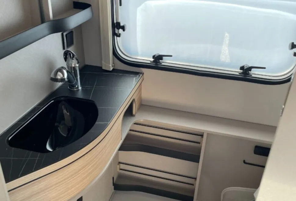 Eriba Touring 430 2025