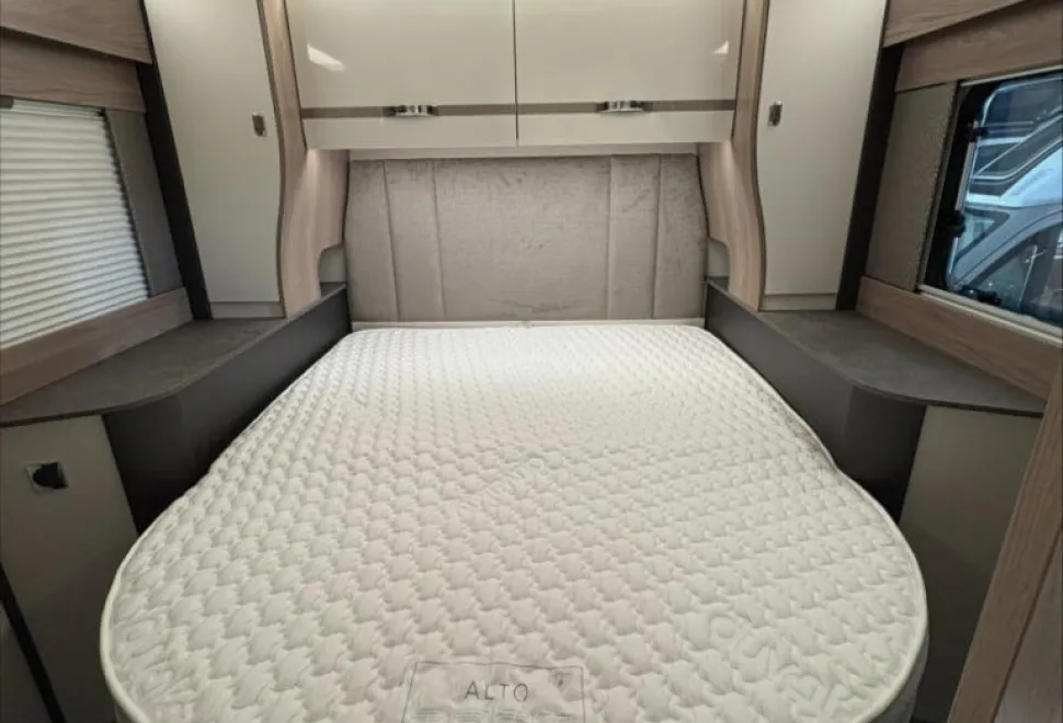 Swift Voyager Xtra 594 60th Edition 2026