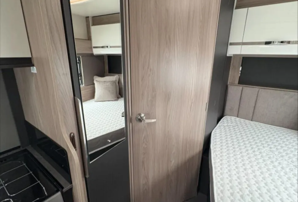 Swift Voyager Xtra 564 60th Edition 2026