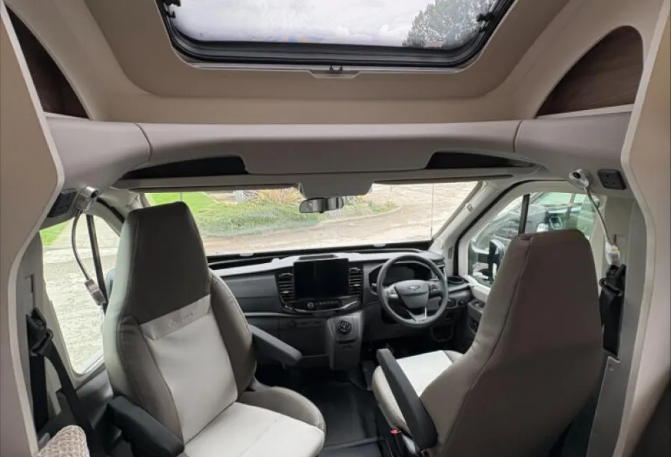 Swift Voyager Xtra 584 60th Edition 2026