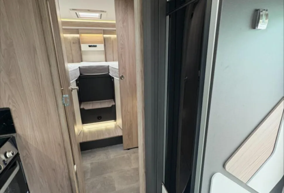 Swift Voyager Xtra 584 60th Edition 2026