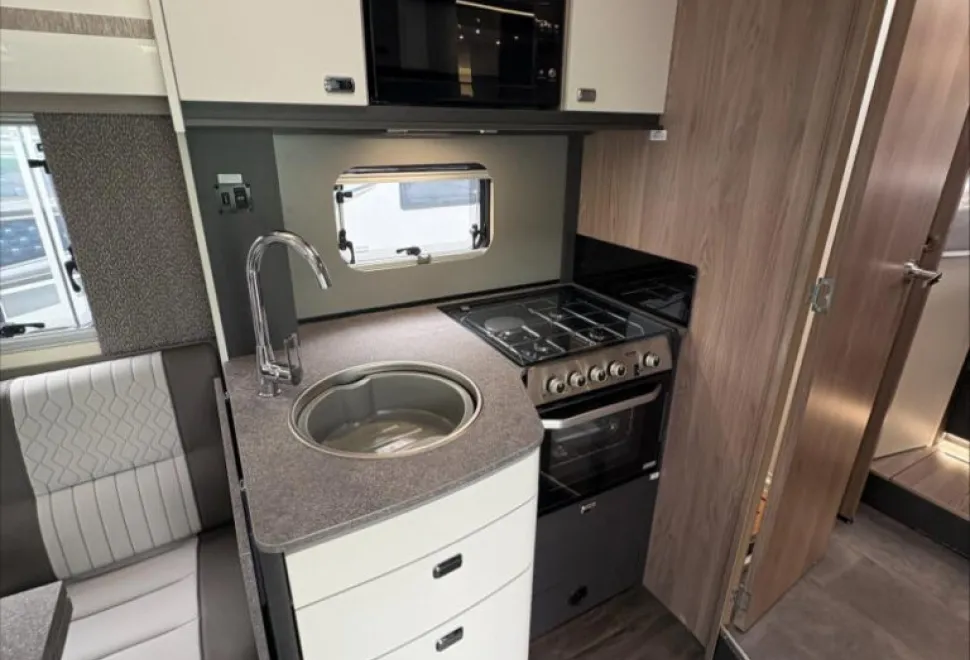 Swift Voyager Xtra 584 60th Edition 2026