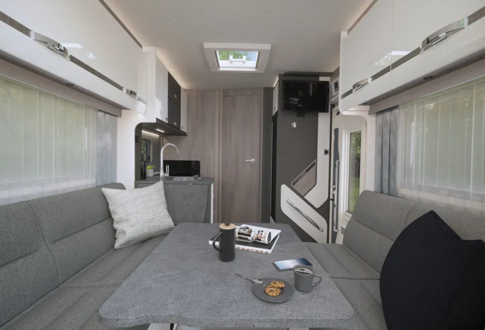 Swift Voyager 485 2026