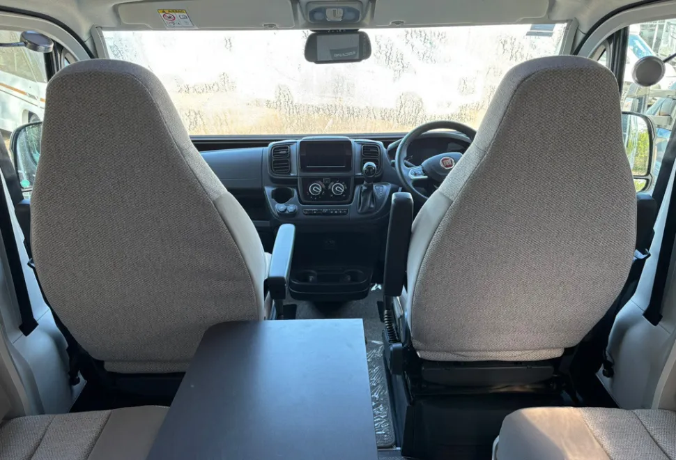 Swift Escape 674 