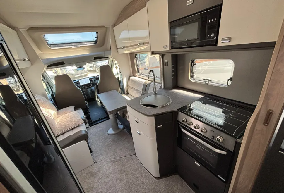 Swift Voyager Xtra 564 60th Edition 2026