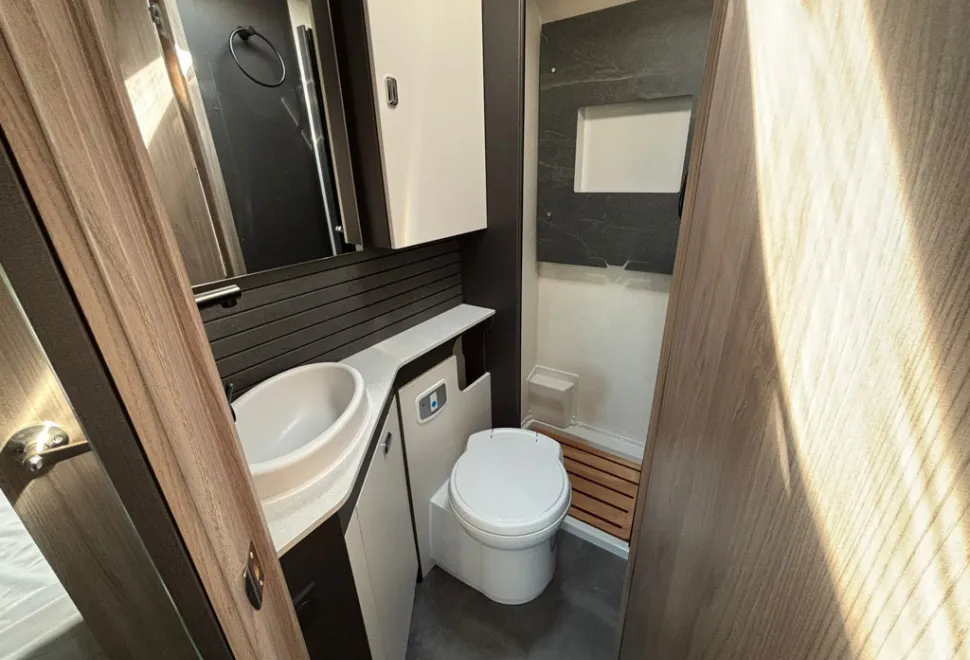 Swift Voyager Xtra 564 60th Edition 2026