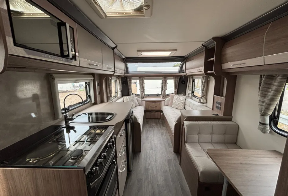 Coachman VIP 520 2021