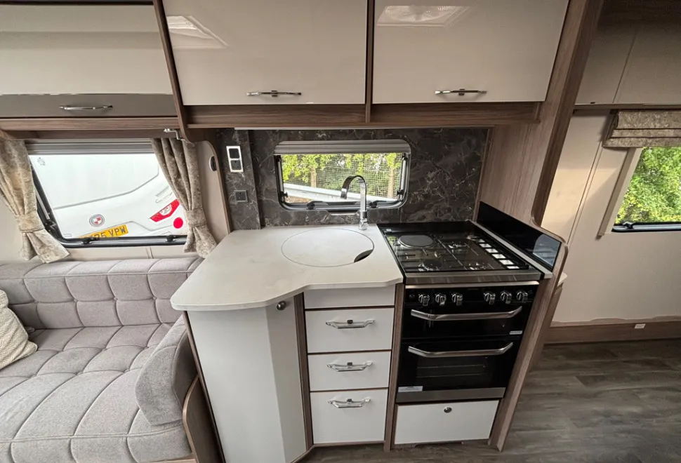 Coachman VIP 575 2024