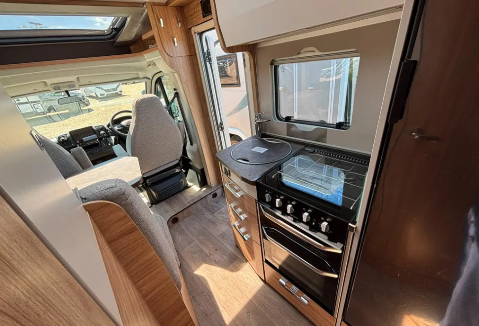 Hymer Exsis 580T 