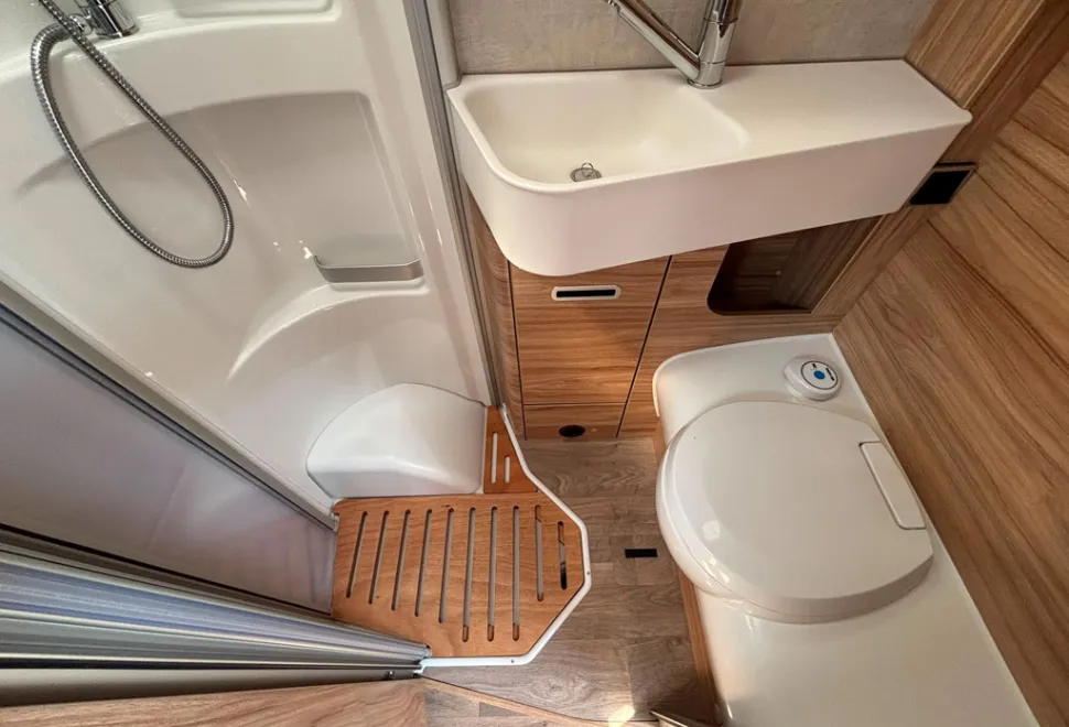 Hymer Exsis 580T 