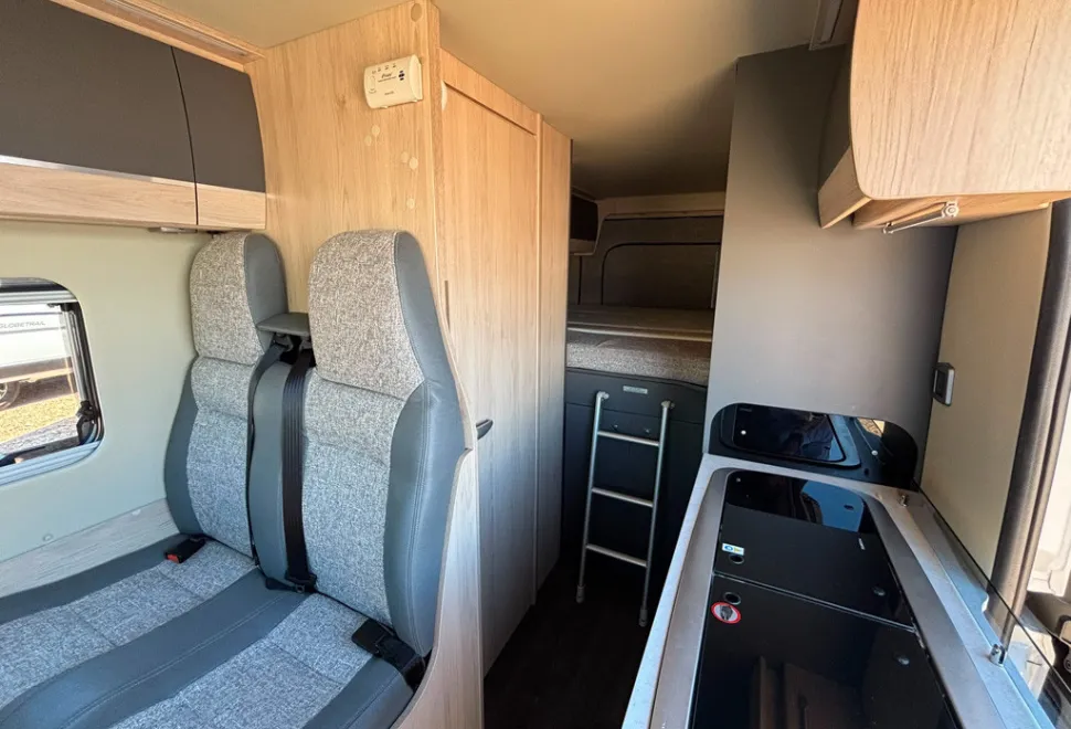 Auto-Trail Expedition 68 