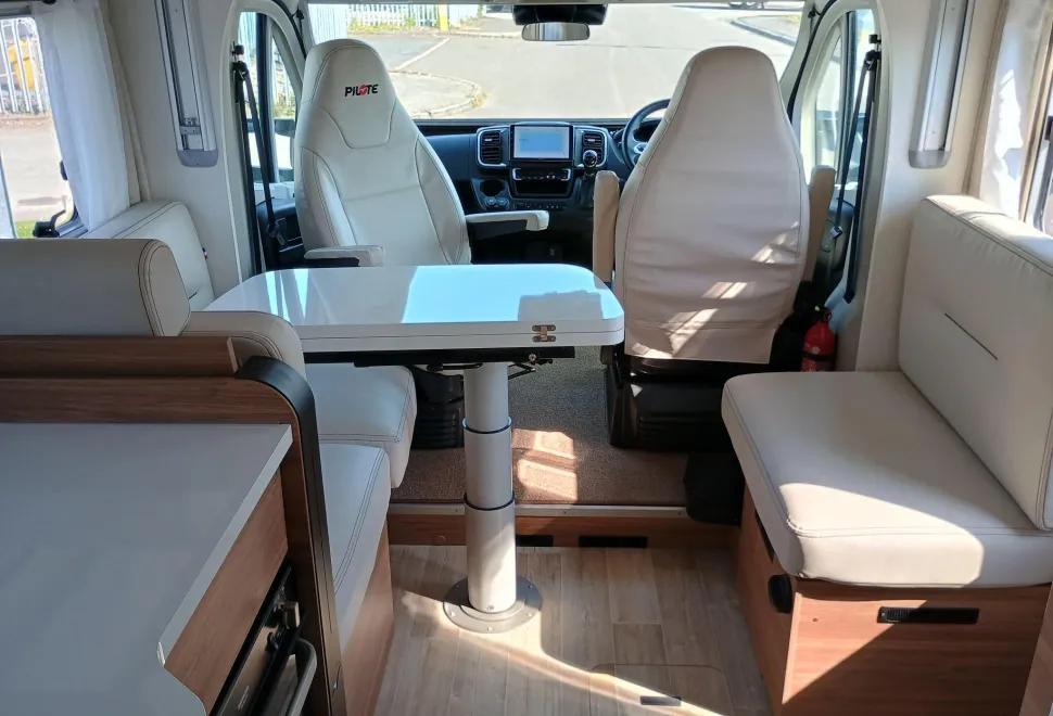 Pilote Motorhomes  Expression P746 2024