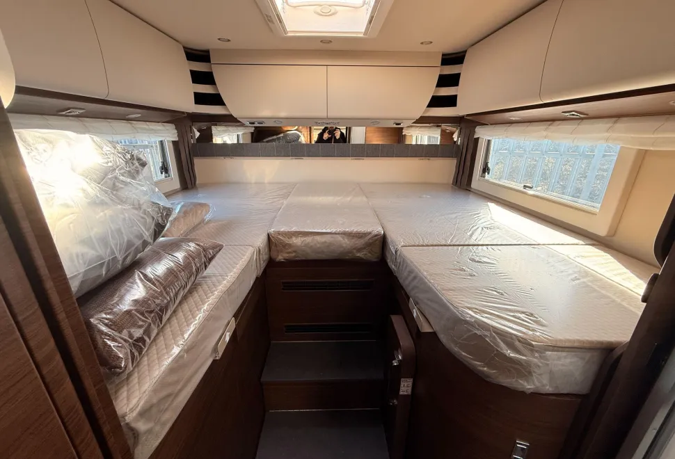 Carthago Motorhomes  Chic c-line I 4.9 LE 2026