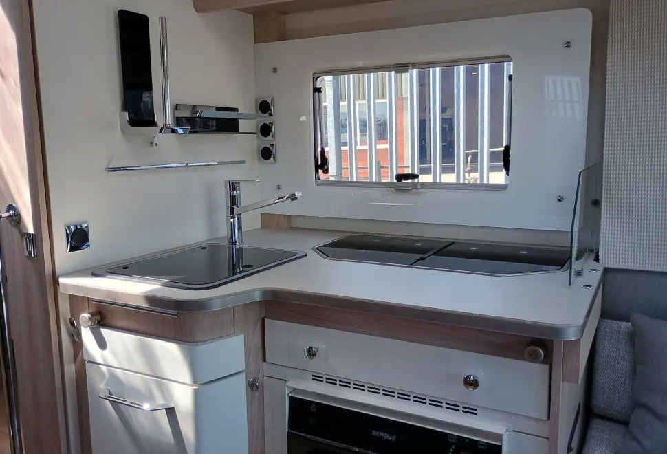 Rapido Motorhomes  656F 2020