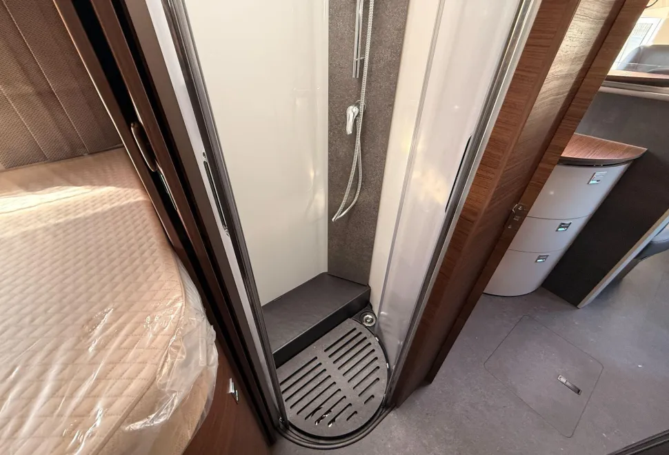 Carthago Motorhomes  Chic c-line I 4.9 LE 2026