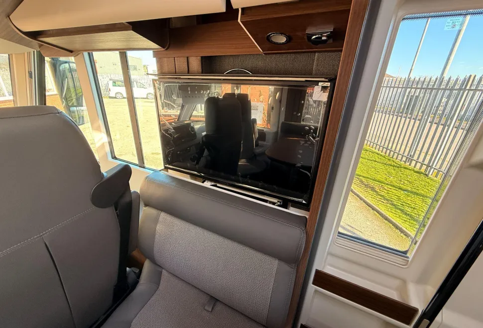 Carthago Motorhomes  Chic c-line I 4.9 LE 2026