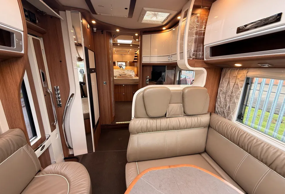 Carthago Motorhomes  Chic e-line I 64 XL QB 2023