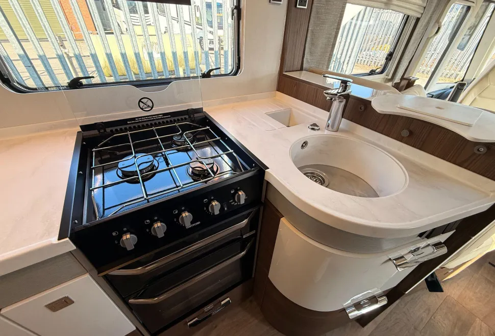 Hymer Motorhomes  B-Class MasterLine 880 2022