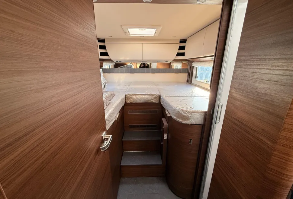 Carthago Motorhomes  Chic c-line I 4.9 LE 2026