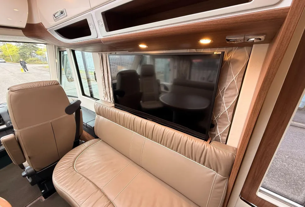 Carthago Motorhomes  Chic e-line I 64 XL QB 2023