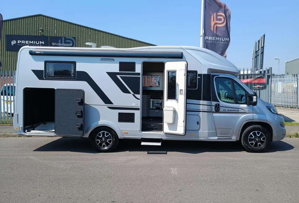 Adria Motorhomes  Compact Supreme DL 670 2023