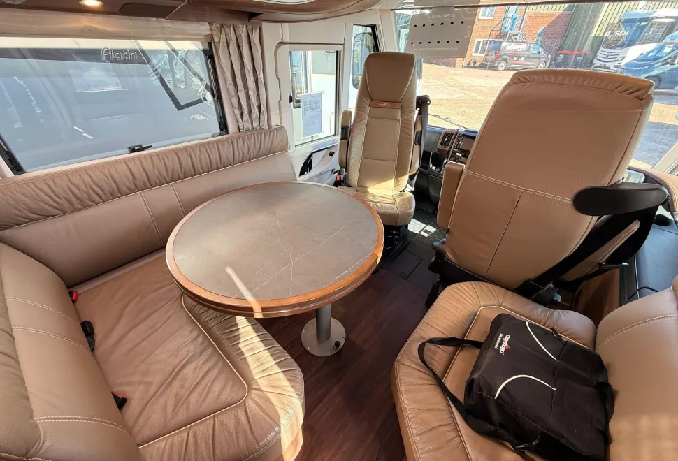 Carthago Motorhomes  Chic e-line I 51 QB Yachting 2021