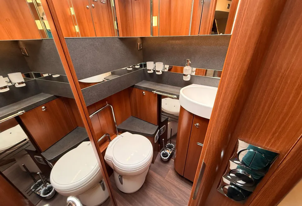 Carthago Motorhomes  Liner-for-two I 53 2026