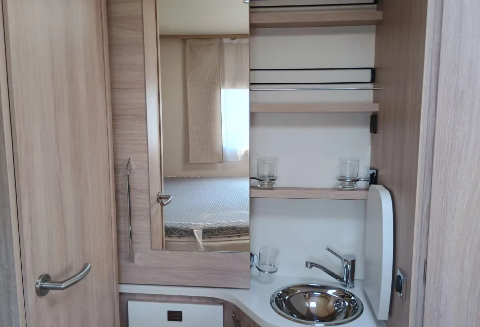 Rapido Motorhomes  656F 2020