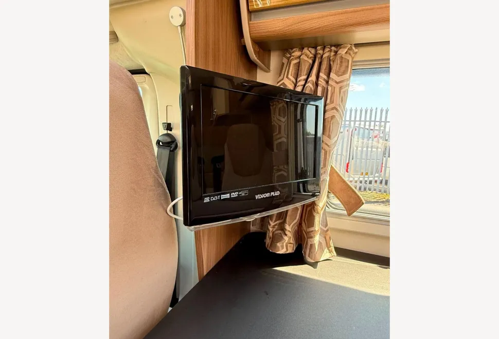 Swift Campervans  Bessacarr 584 2018