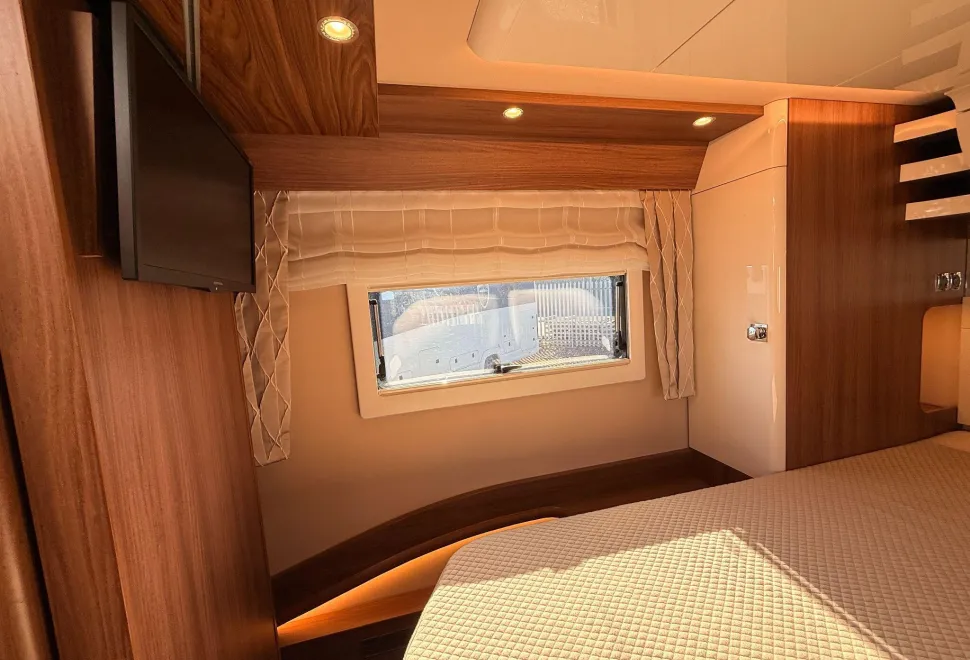 Carthago Motorhomes  Chic e-line I 51 QB Yachting 2021