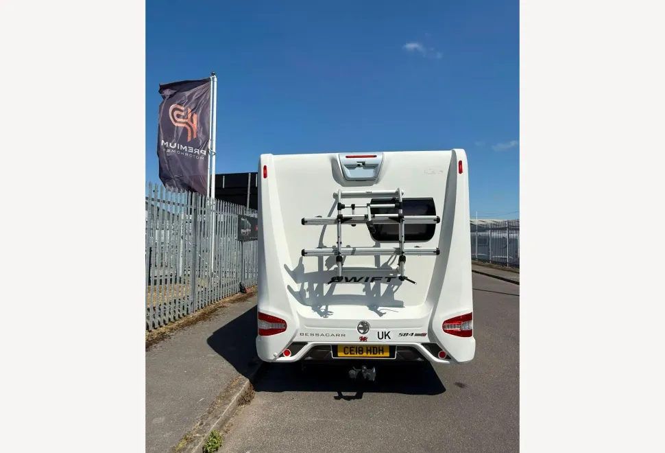 Swift Campervans  Bessacarr 584 2018
